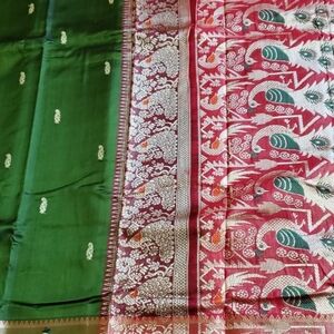 Beautiful Deep Olive Green Pure Handloom Raw Silk Saree & Contrast Red BlousePcs